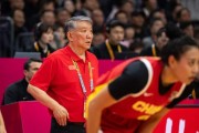 开云体育下载-为何连续4人拒集训？宫鲁鸣老一套遇挑战，杨力维表态 郑薇或回归